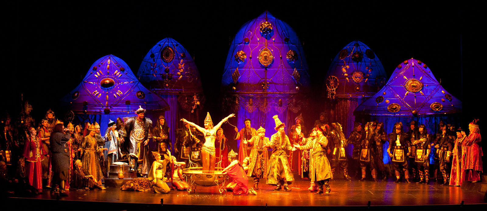 «Князь Игорь» в «Новой опере» – события на сайте «Московские Сезоны»