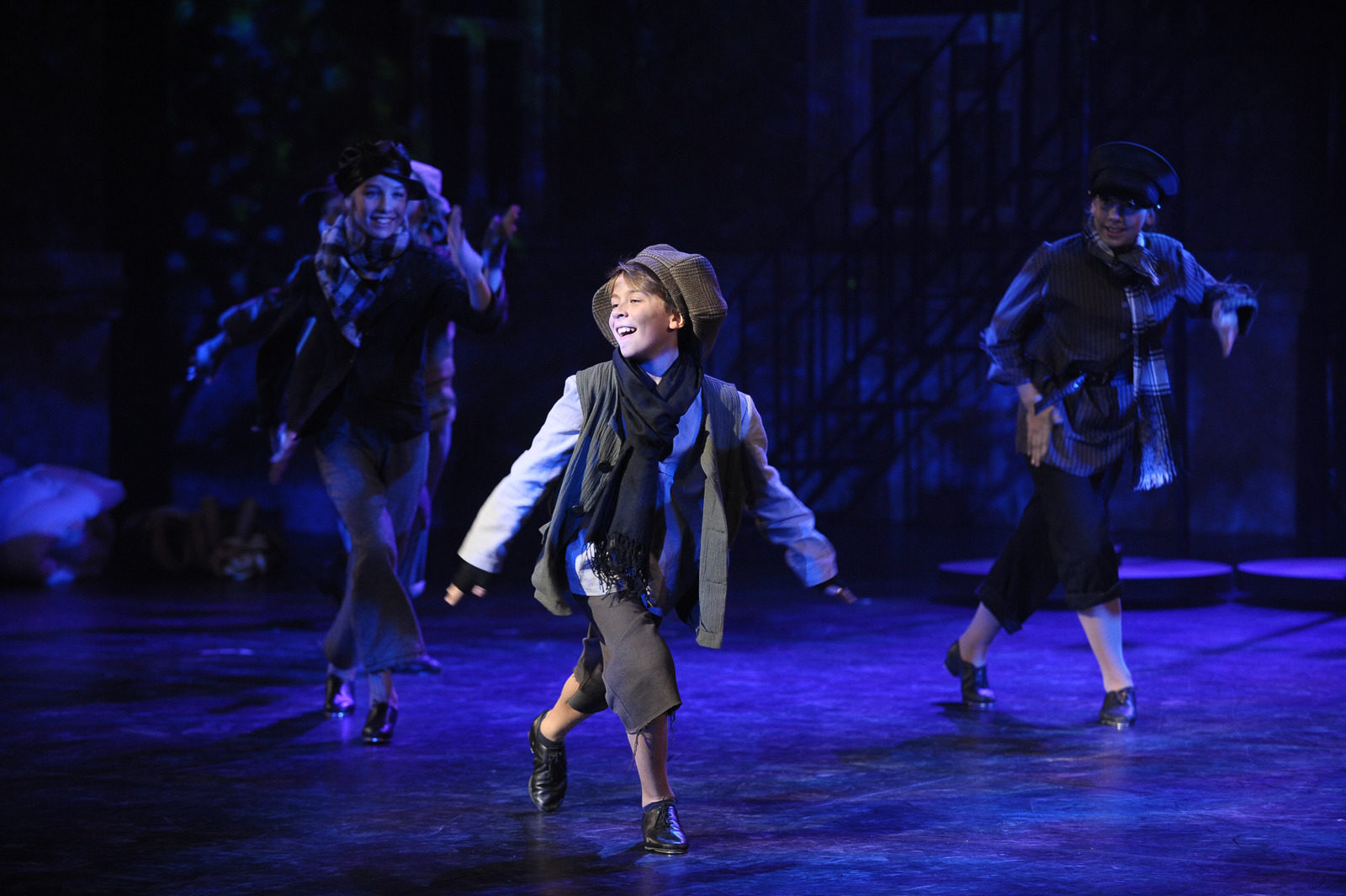 «Юбилейный вернисаж» Ильи Резника в парке «Зарядье» – события на сайте «Московские Сезоны»