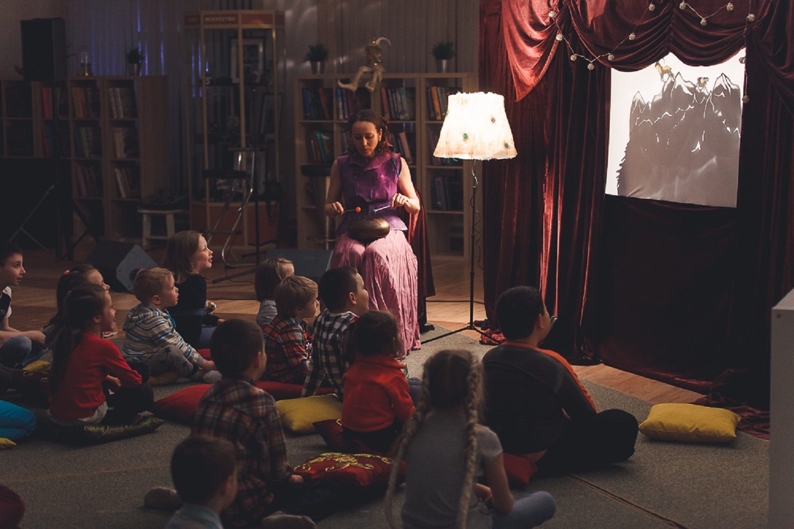 «Сказки на ночь» в Центральной детской библиотеке № 251 – события на сайте «Московские Сезоны»