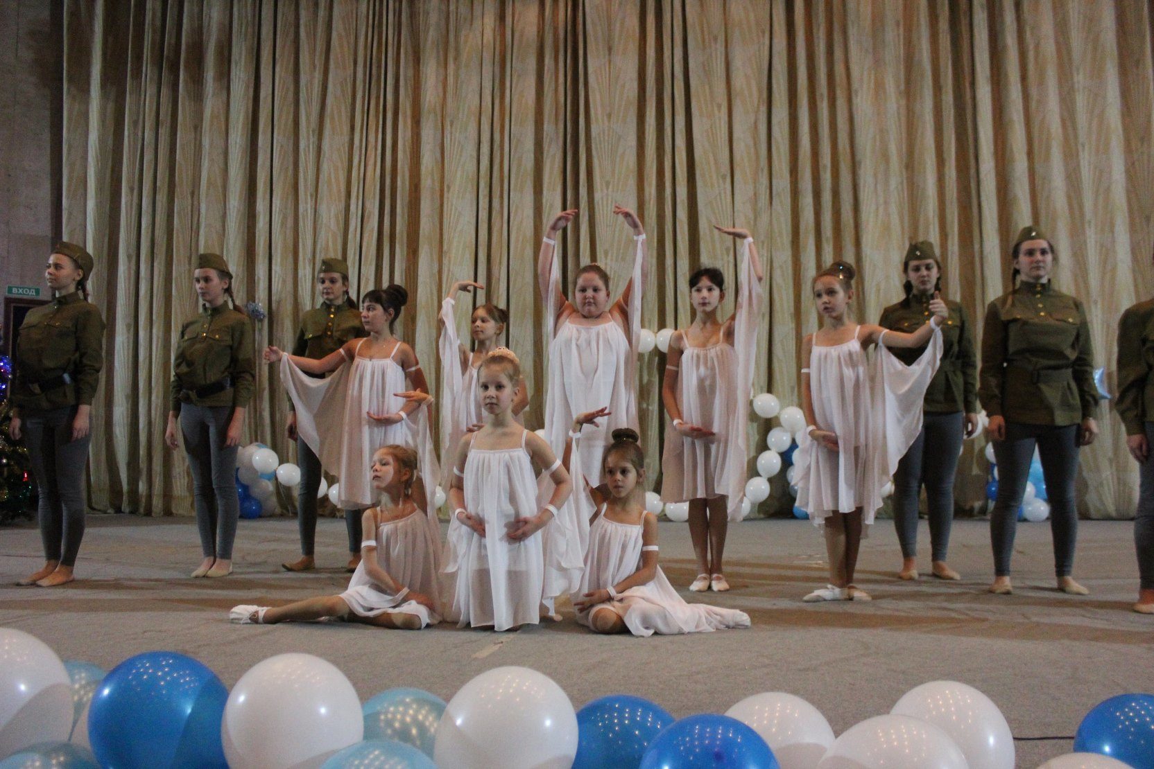 «Елка в кроссовках» в Левобережном – события на сайте «Московские Сезоны»