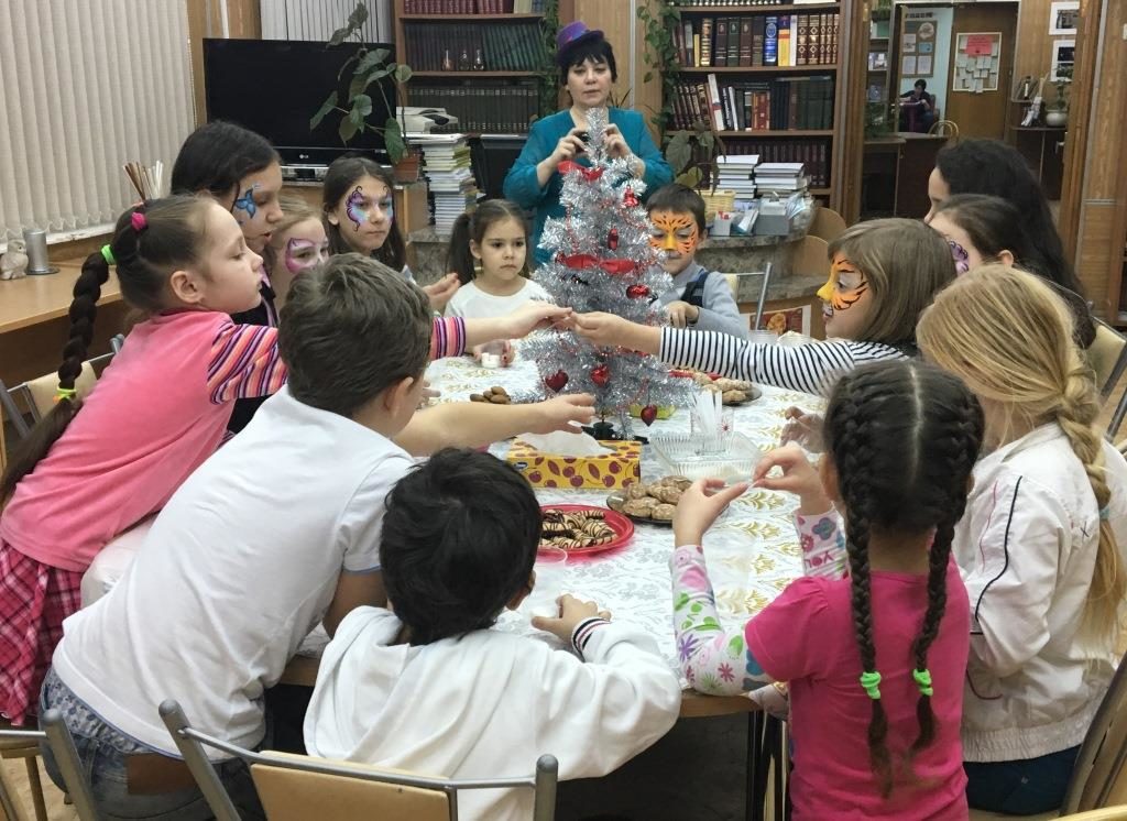 Праздничная программа «Новогодний библиомикс» – события на сайте «Московские Сезоны»