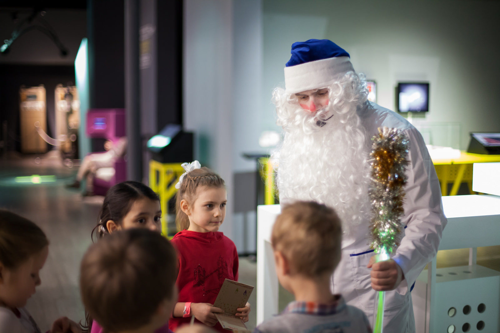 Новогодняя программа «Идентификация Снегурочки?» – события на сайте «Московские Сезоны»