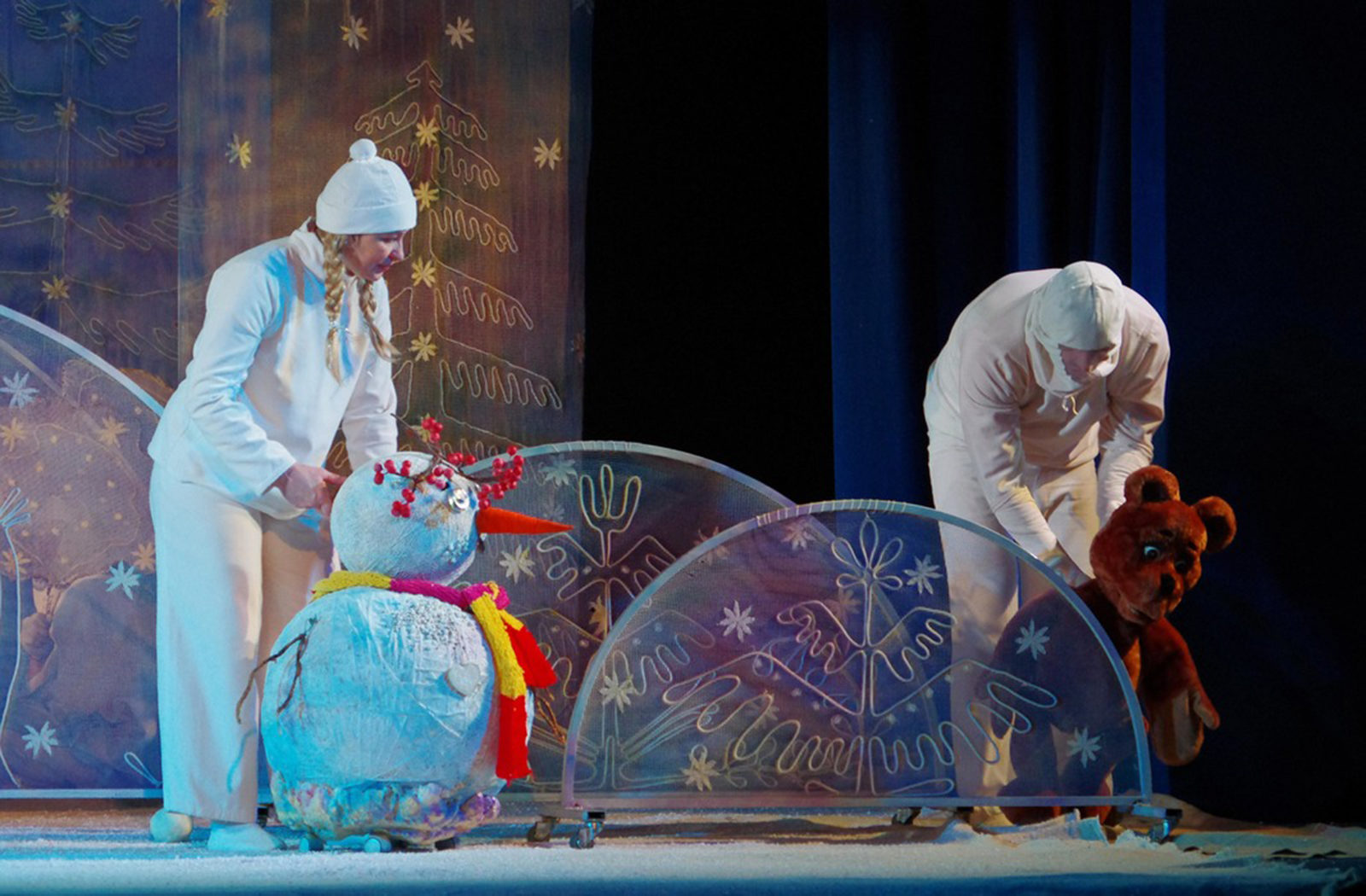 «Новогоднее путешествие снеговиков» в театре кукол «Жар-птица» – события на сайте «Московские Сезоны»