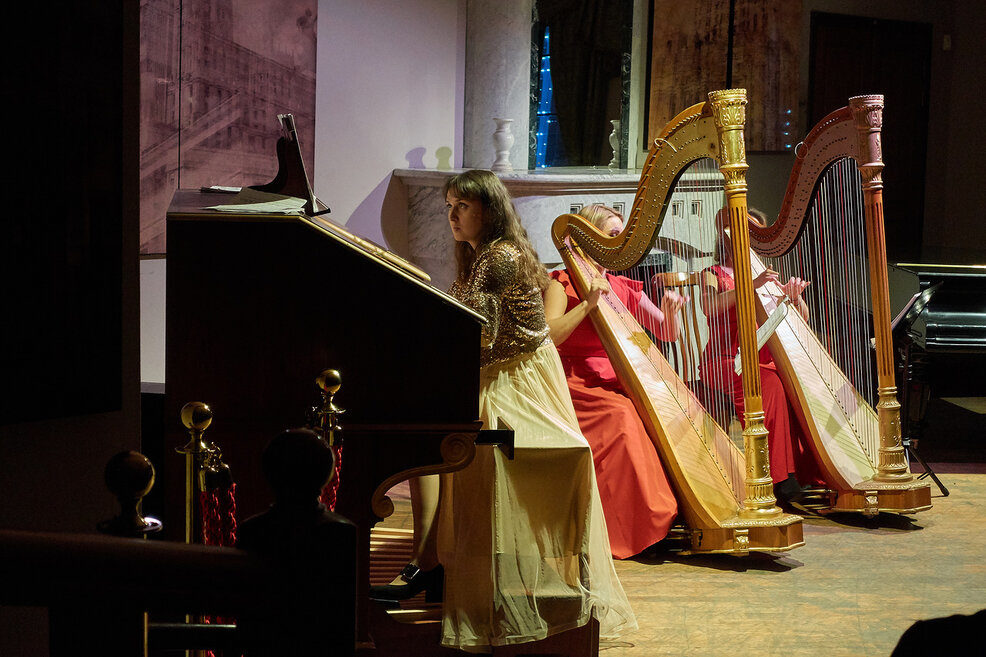 Концерт «Две арфы и орган» – события на сайте «Московские Сезоны»