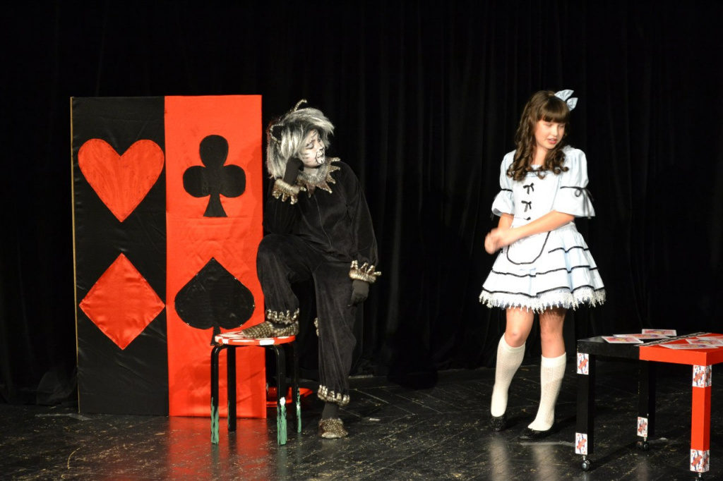 «Сон Алисы» – события на сайте «Московские Сезоны»