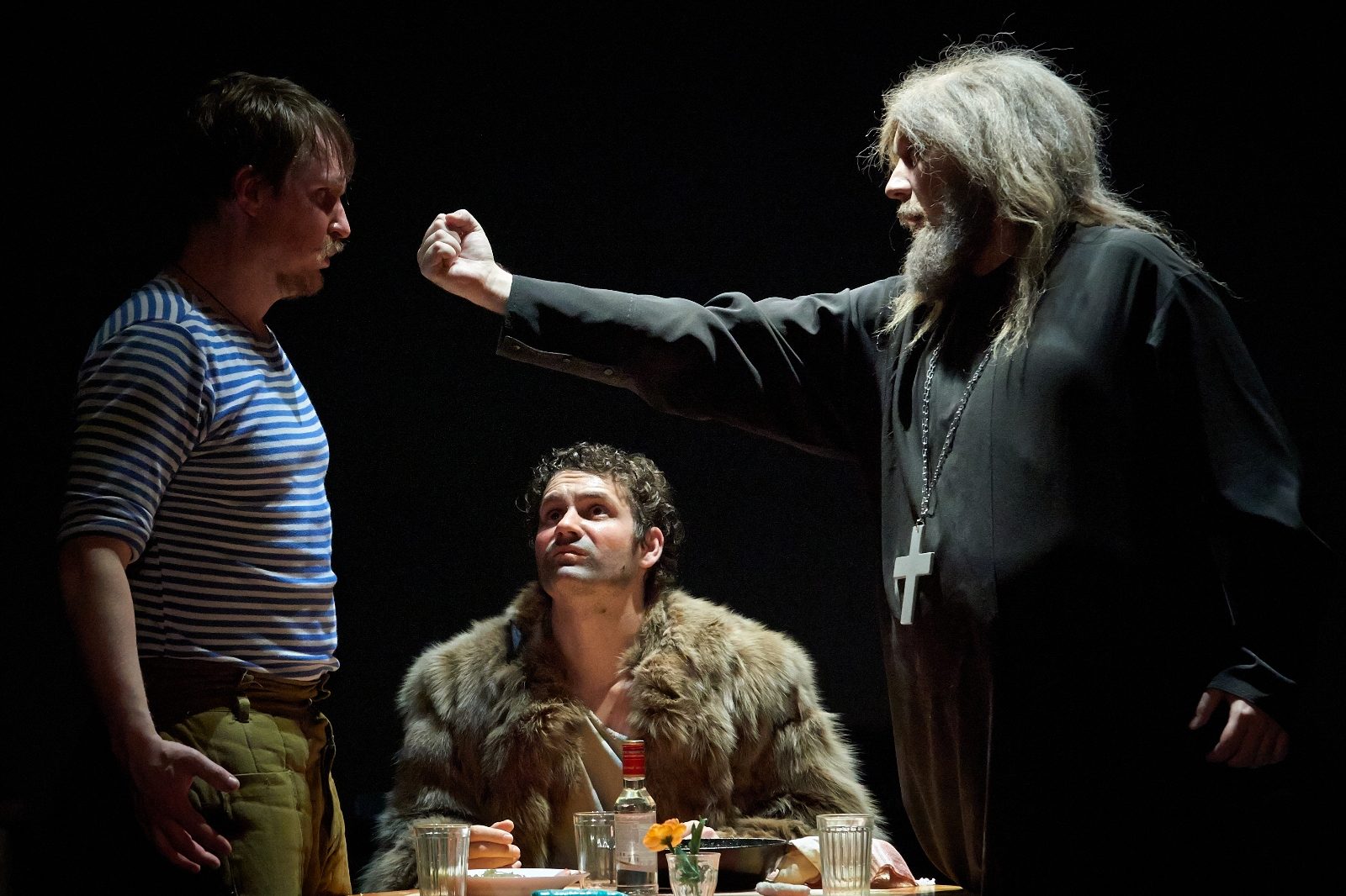 «Космос» в театре «АпАРТе» – события на сайте «Московские Сезоны»