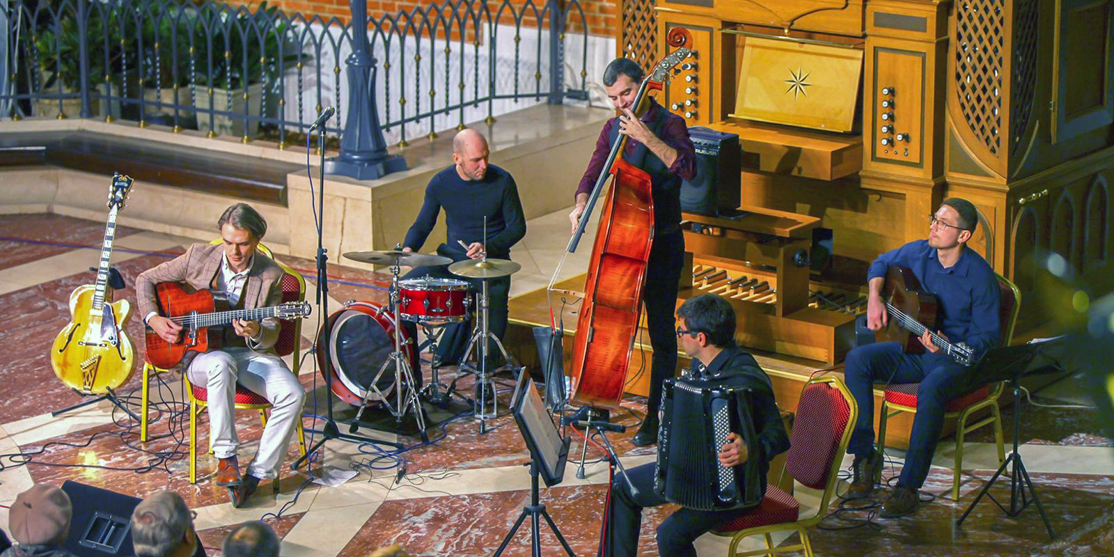 «Джанго на Неве» в музее-заповеднике «Царицыно» – события на сайте «Московские Сезоны»