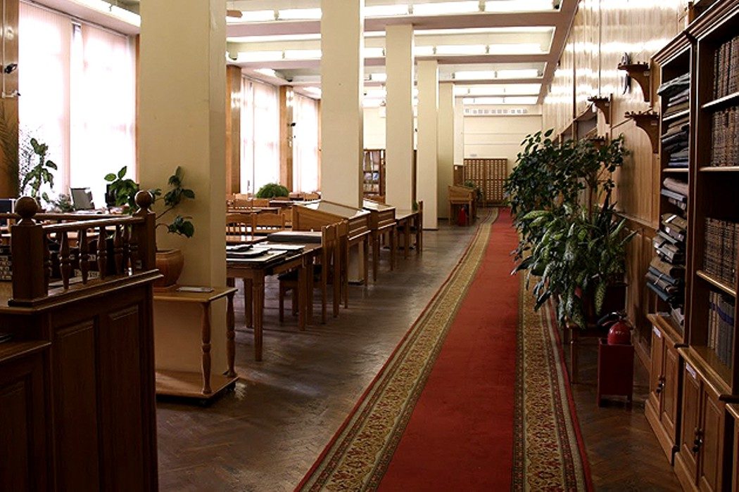 Презентация книги Мансура Мухамеджанова «От власти идеи к идее власти» – события на сайте «Московские Сезоны»