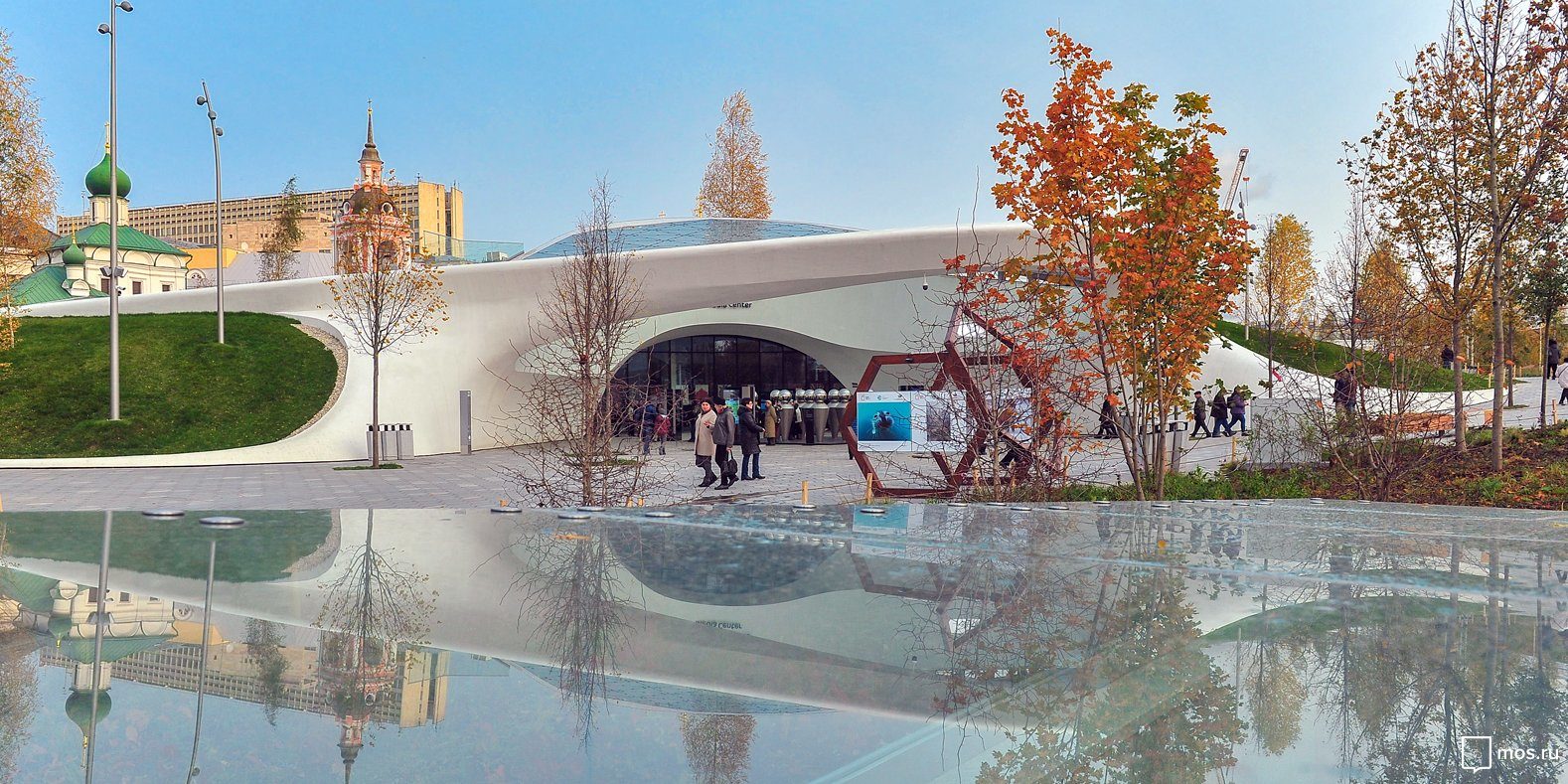 «Царство отца и сына» в Театре имени Моссовета – события на сайте «Московские Сезоны»