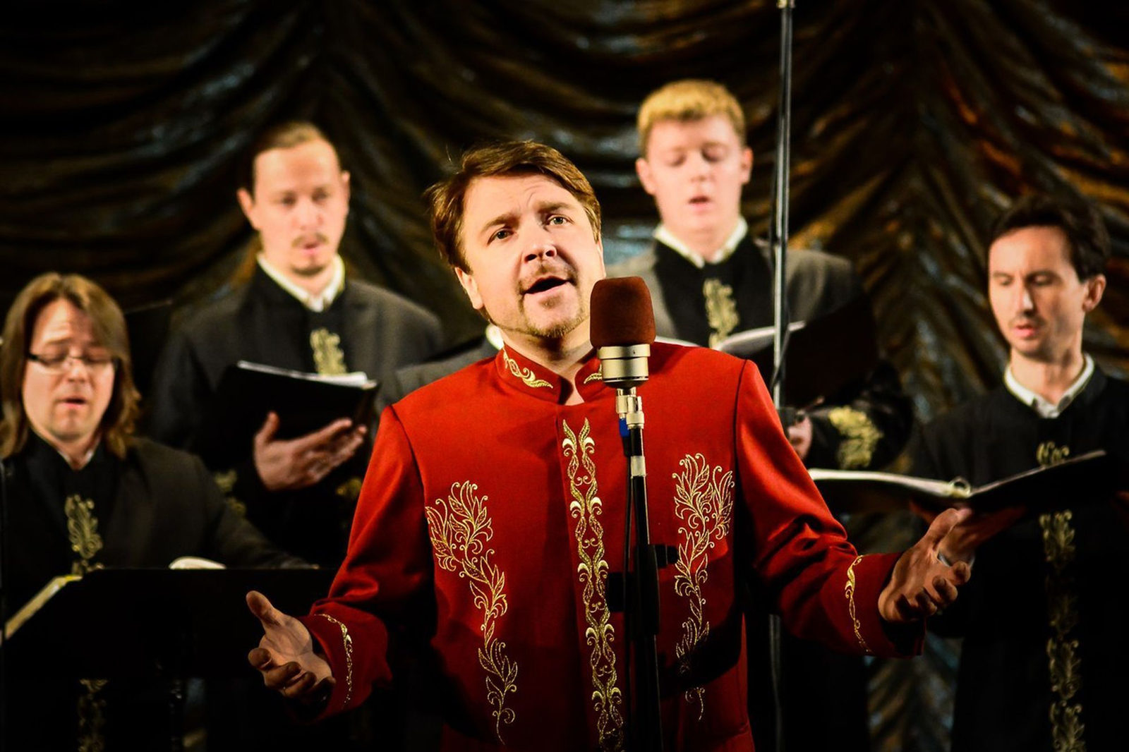 «Свет Христов просвещает всех» в Доме музыки – события на сайте «Московские Сезоны»