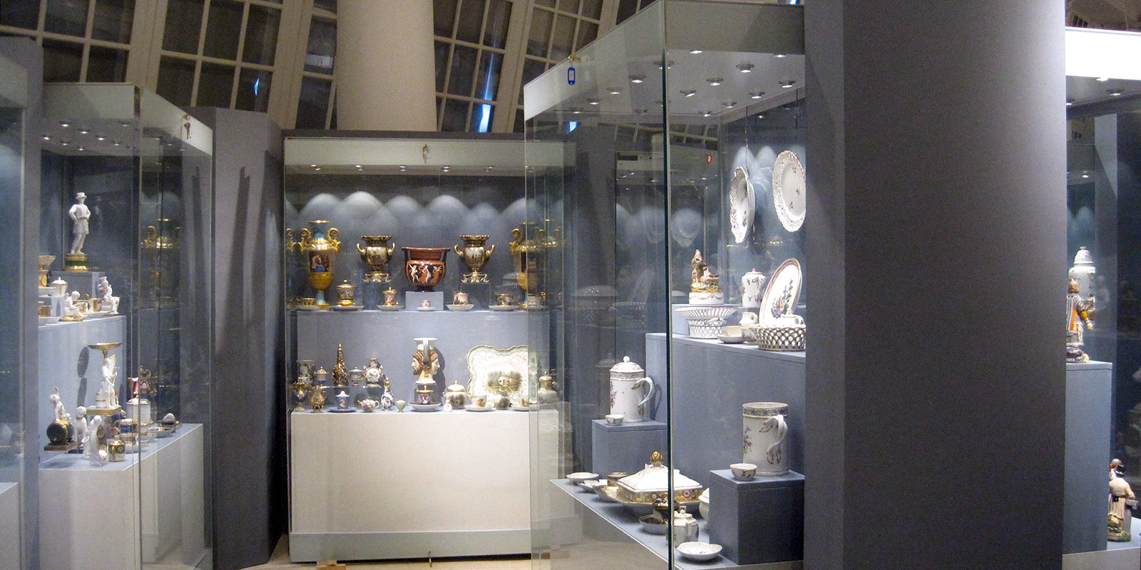 «Собрание А.В. Морозова: фарфор, керамика, стекло» в музее-усадьбе «Кусково» – события на сайте «Московские Сезоны»