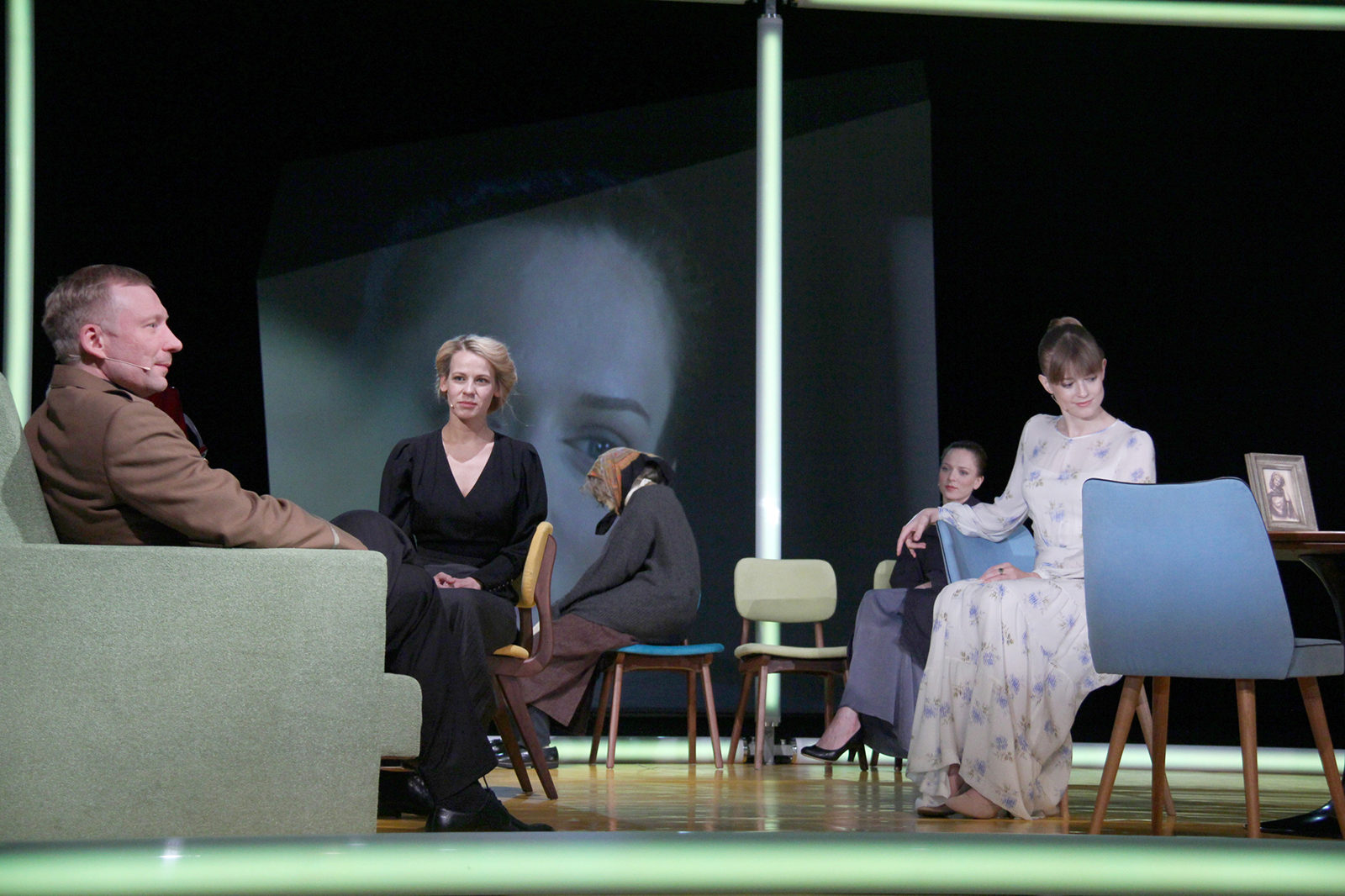 «Три сестры» в МХТ имени Чехова – события на сайте «Московские Сезоны»