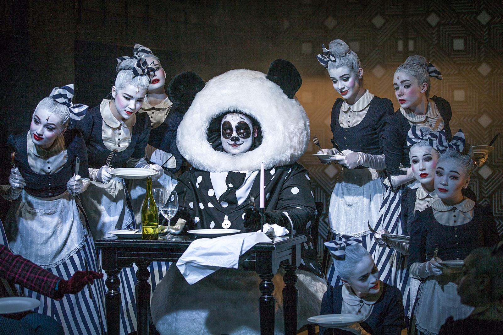 Спектакль «Однорукий из Спокана» в Центре драматургии и режиссуры – события на сайте «Московские Сезоны»