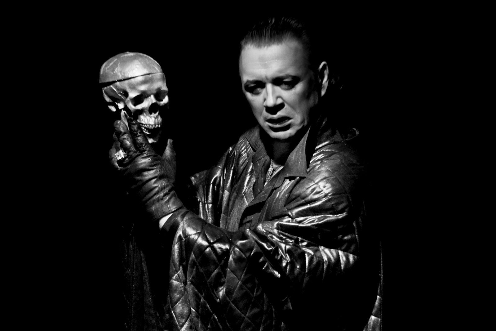 «Мастер и Маргарита» в Московском театре на Юго-Западе – события на сайте «Московские Сезоны»