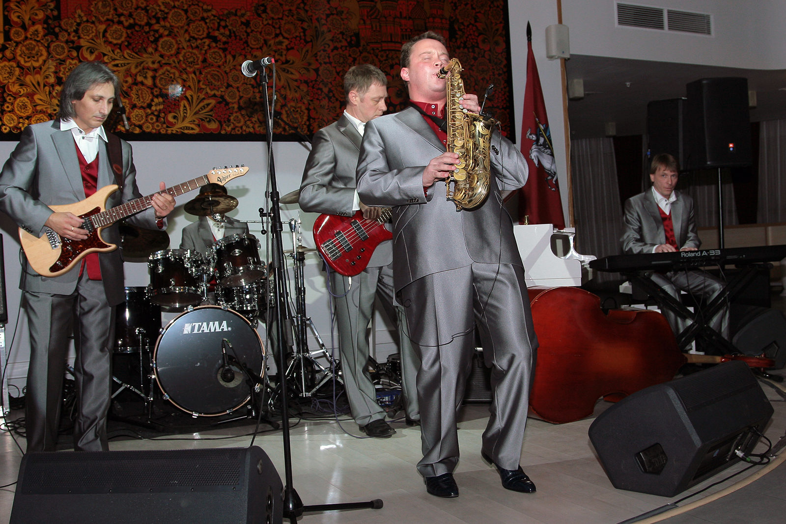 «Блюз летящего снега» в Москонцерте на Пушечной – события на сайте «Московские Сезоны»