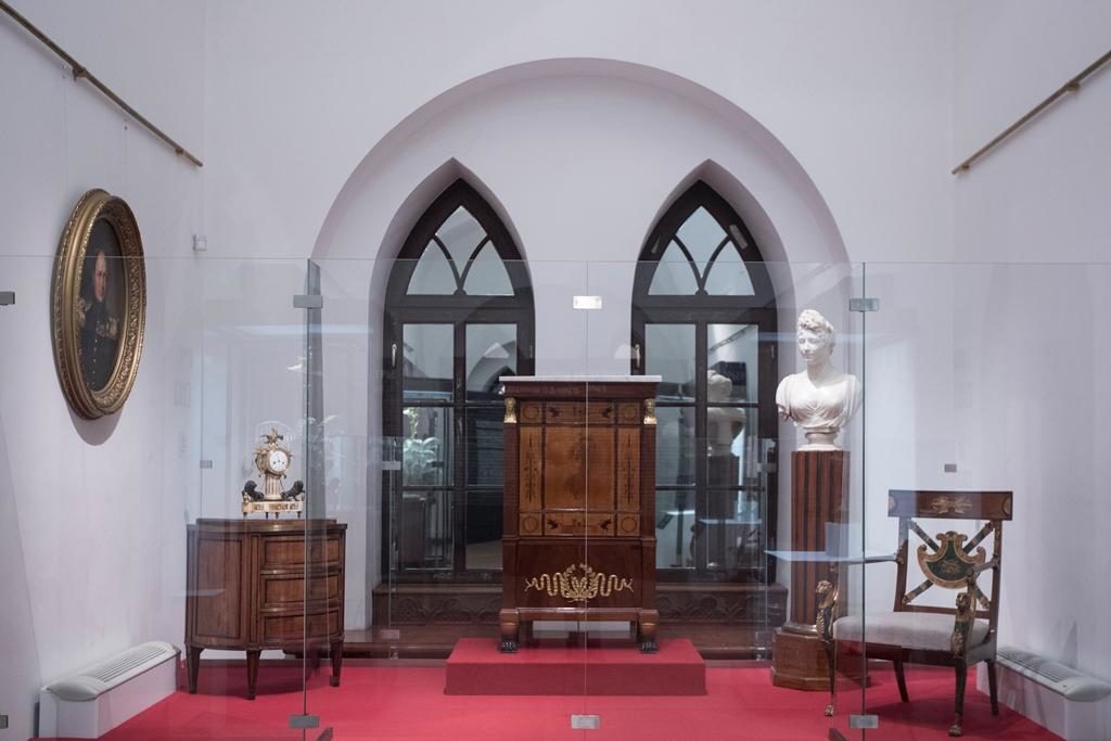 Кураторская экскурсия по выставке «Русский интерьер» – события на сайте «Московские Сезоны»