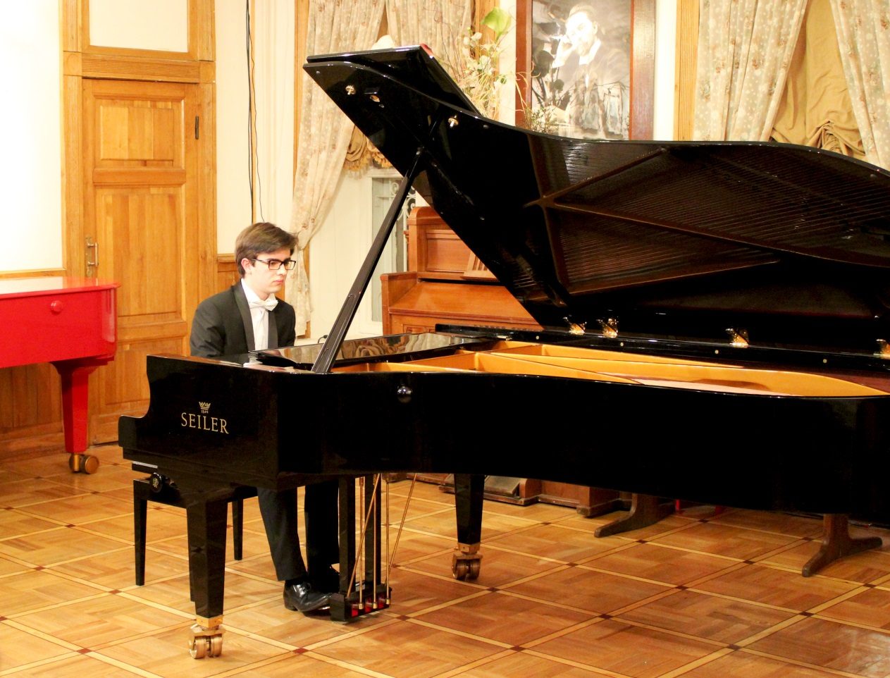 Концерт Ивана Величко и Семена Лисова – события на сайте «Московские Сезоны»