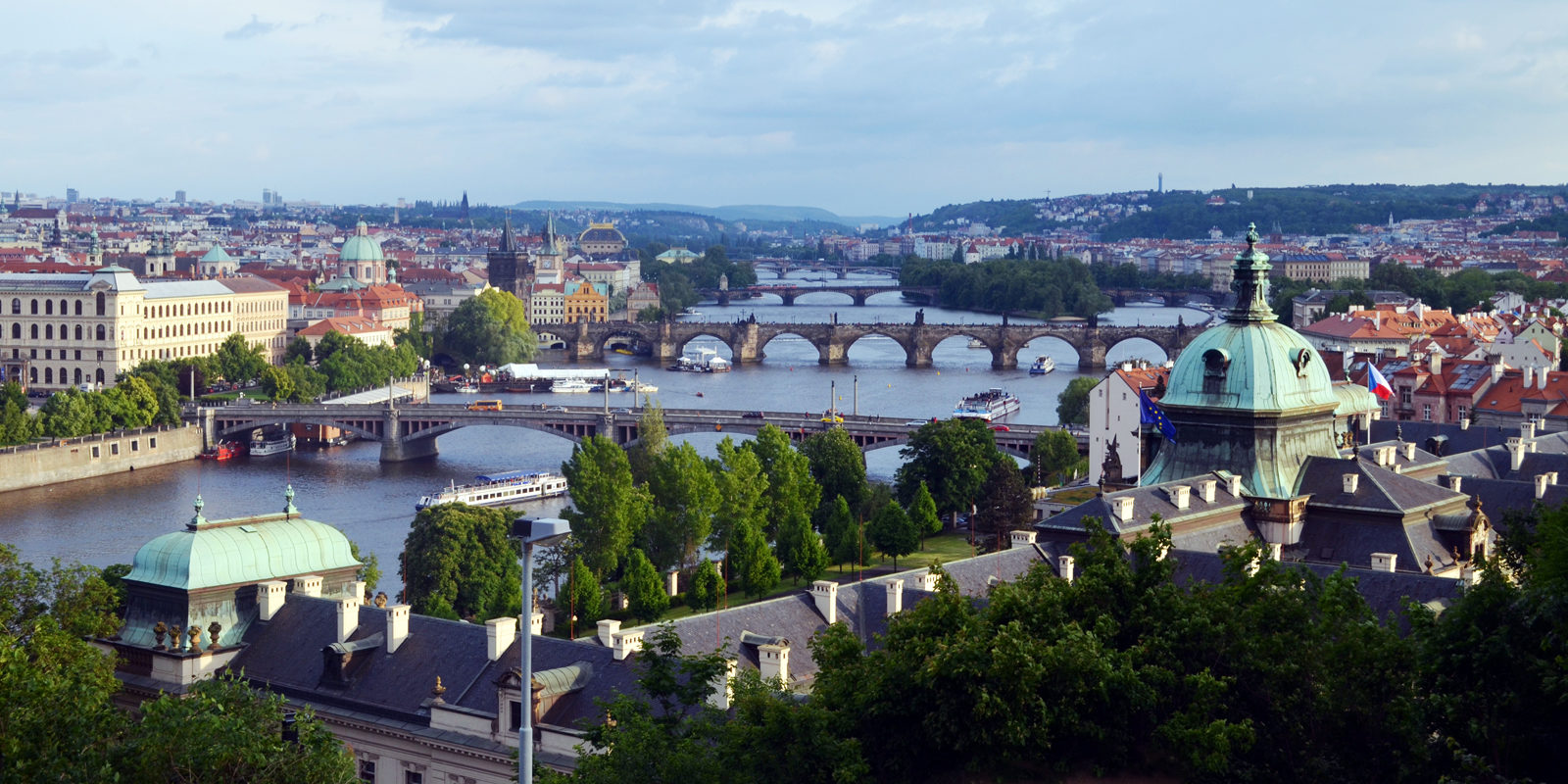 «Прага» в Москонцерте на Пушечной – события на сайте «Московские Сезоны»