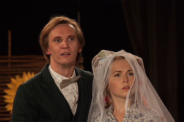 Спектакль «Дураки» – события на сайте «Московские Сезоны»