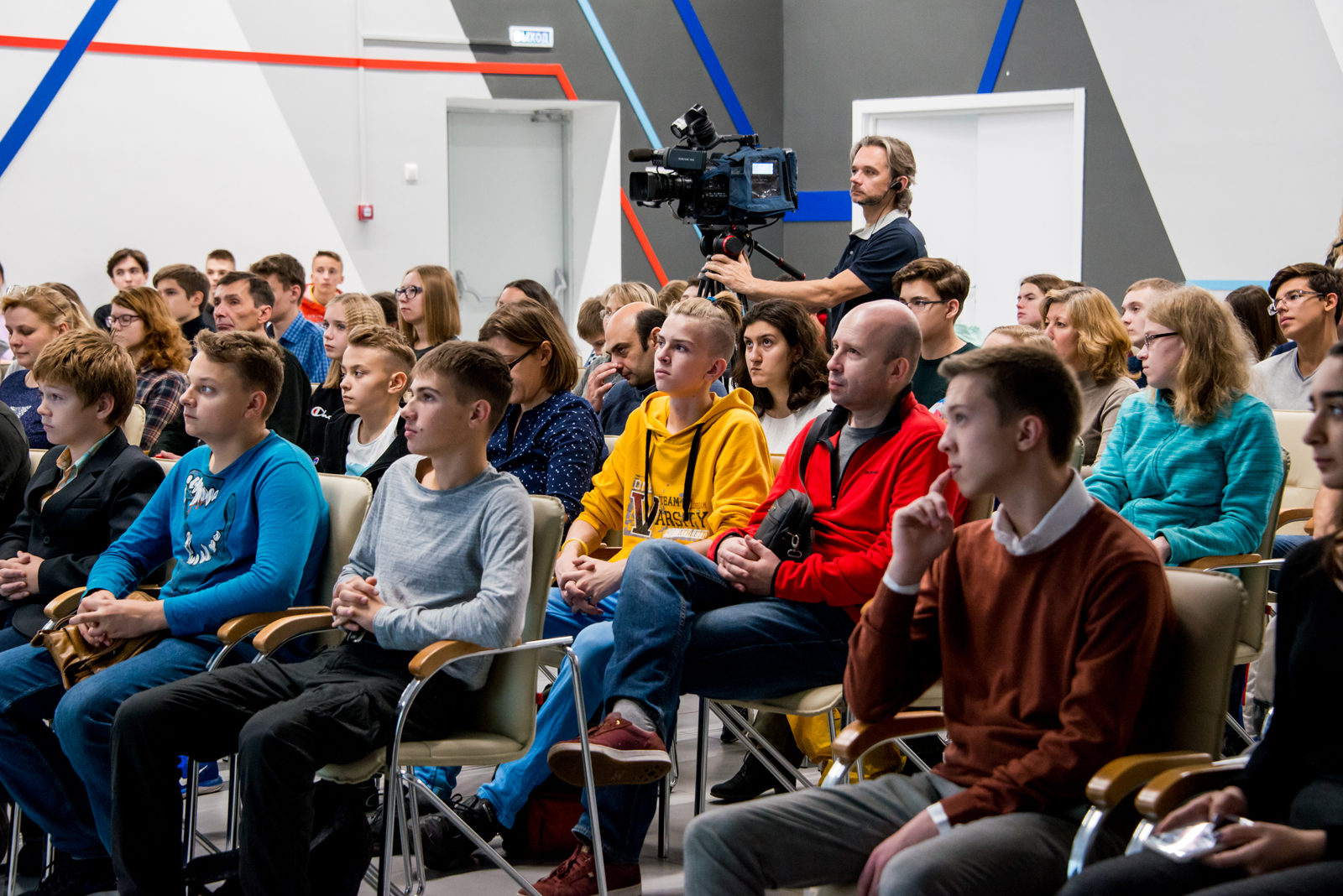 «Психология бессонницы — почему и для чего мы не спим?» в парке «Зарядье» – события на сайте «Московские Сезоны»