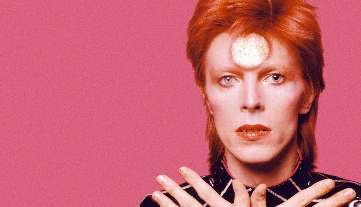 Лекция «Watch that man: Дэвид Боуи и рождение глэм-рока в Великобритании» – события на сайте «Московские Сезоны»