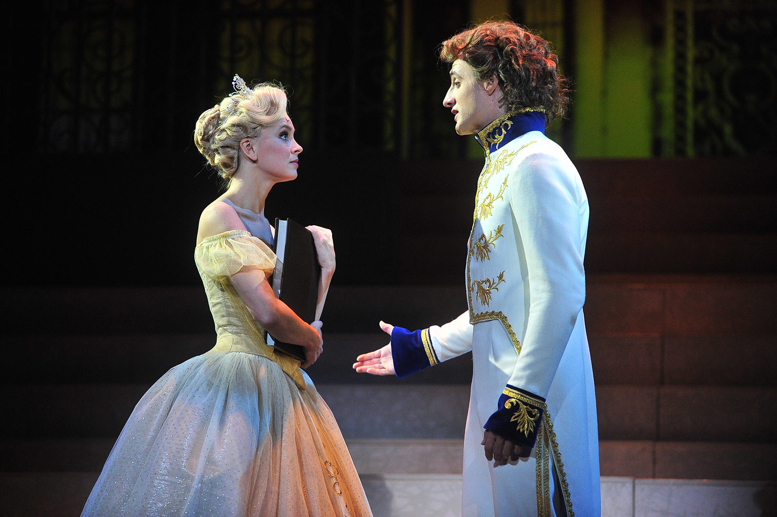 «Золушка» в центре культуры «Сцена» – события на сайте «Московские Сезоны»