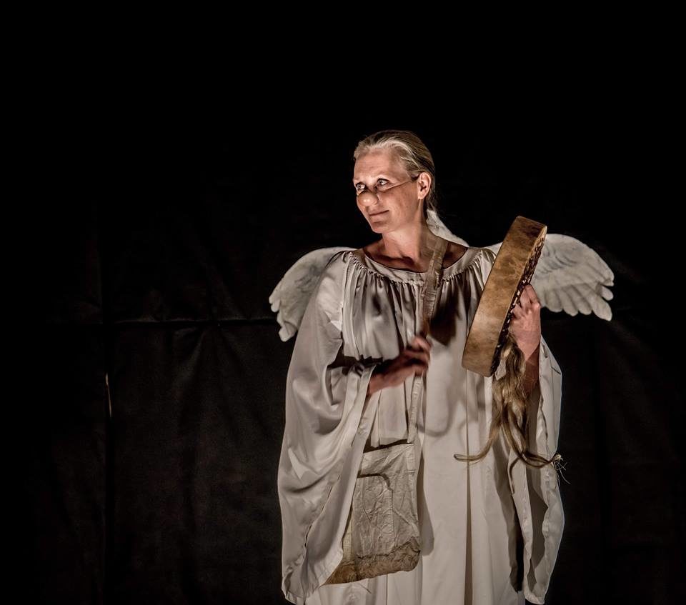 Перформанс «Лебедь» – события на сайте «Московские Сезоны»