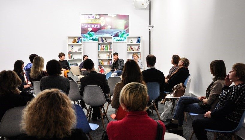 Встреча книжного клуба «Дни Савелия, или Как живется в Москве людям и котам» – события на сайте «Московские Сезоны»