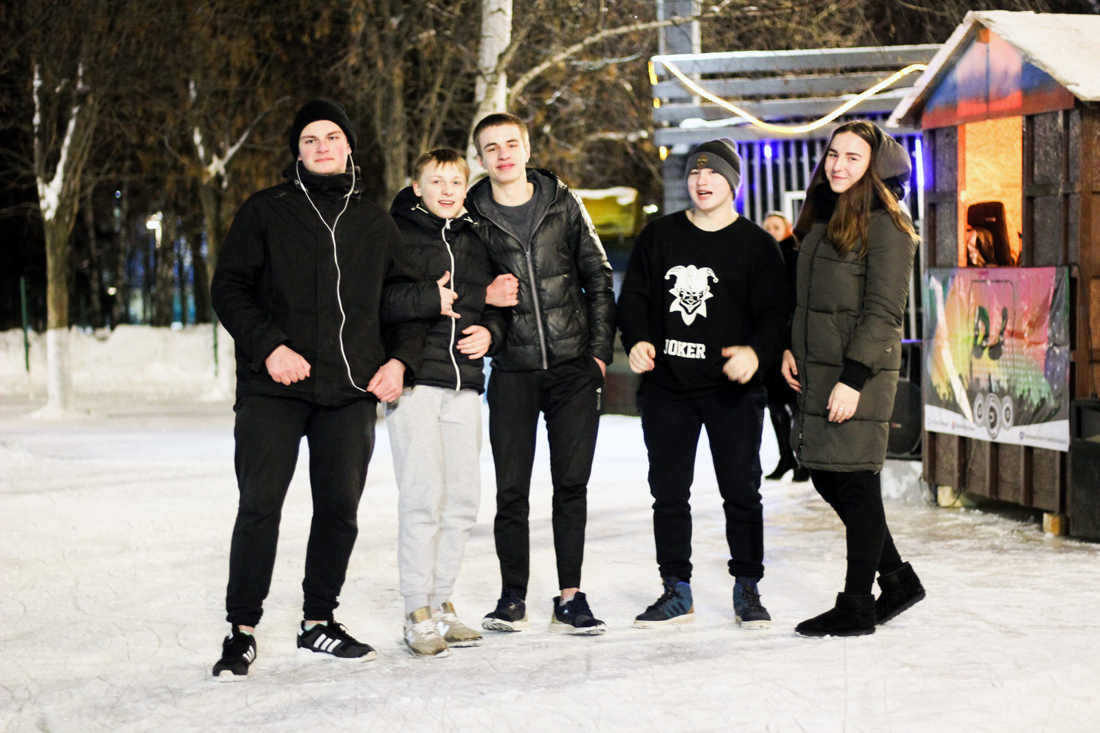 «Ночь на катке» в парке «Ангарские пруды» – события на сайте «Московские Сезоны»