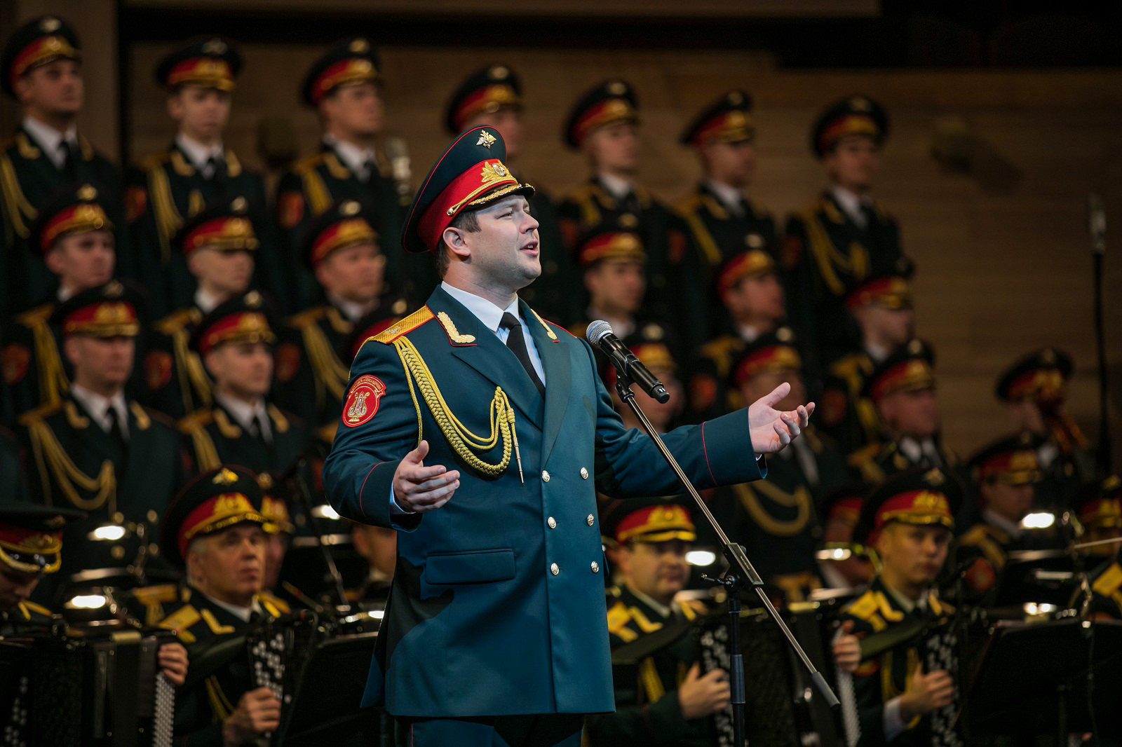 Звезды Ансамбля имени А.В. Александрова в Доме музыки – события на сайте «Московские Сезоны»