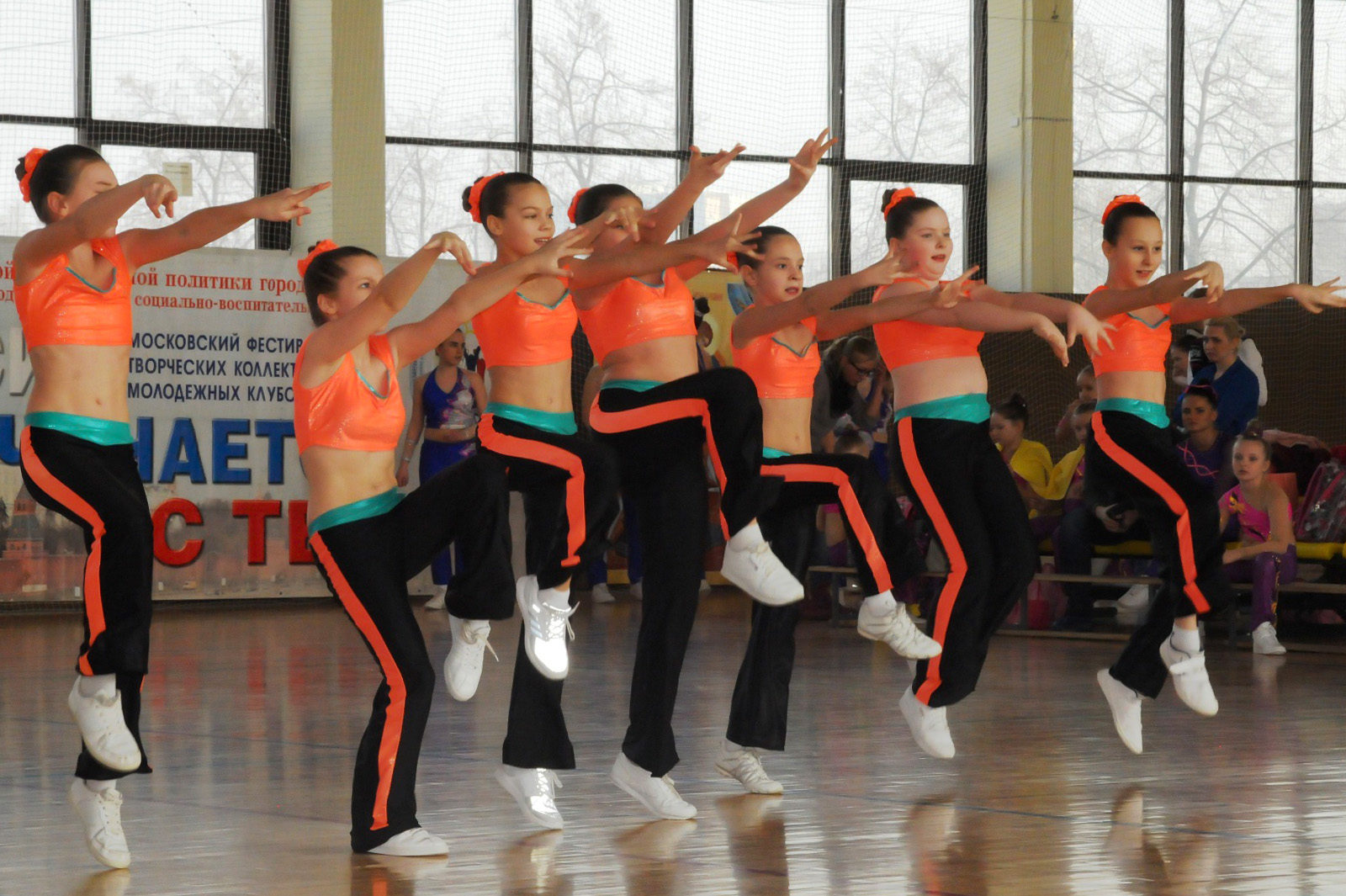 «Веселая кроссовка» в физкультурно-оздоровительном комплексе «Одиссей» – события на сайте «Московские Сезоны»