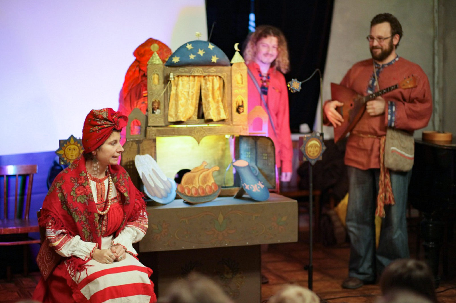 Спектакль «Всяко бывает» в библиотеке № 252 – события на сайте «Московские Сезоны»