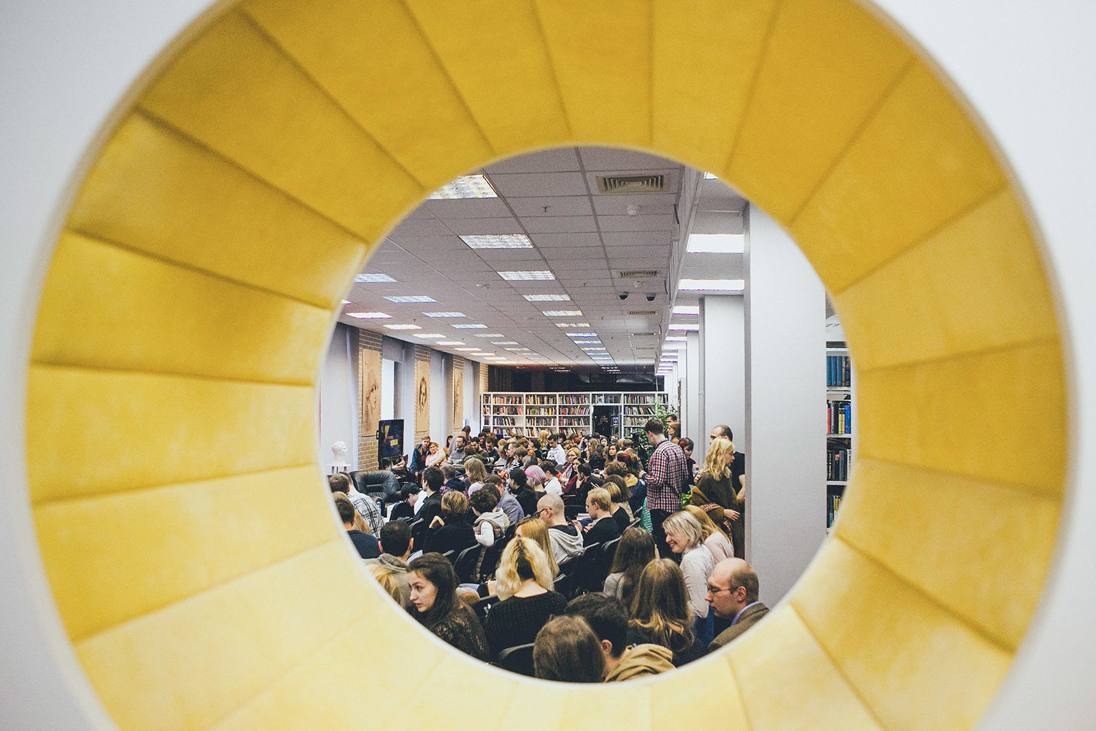 «Военные преступления нацистской Германии. Айнзацгруппы» в библиотеке имени Н.А. Некрасова – события на сайте «Московские Сезоны»