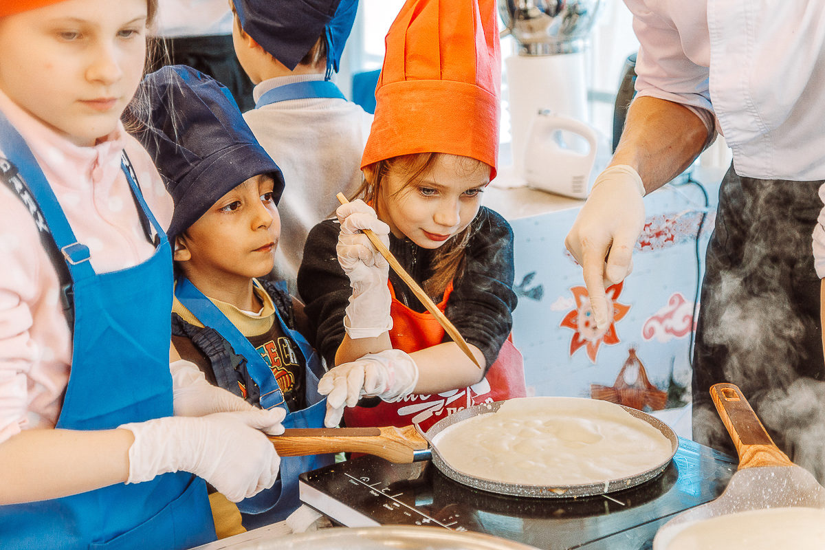«Буфет» и «Лесная лавка» на бульваре Дмитрия Донского – события на сайте «Московские Сезоны»