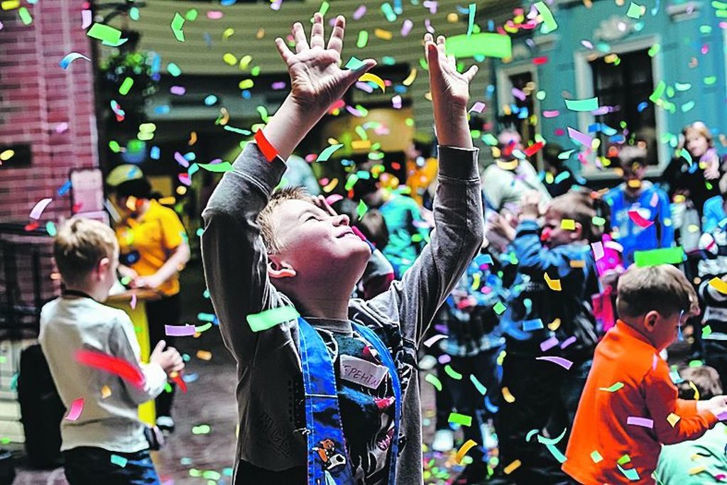 Интерактивная программа «День счастья» – события на сайте «Московские Сезоны»