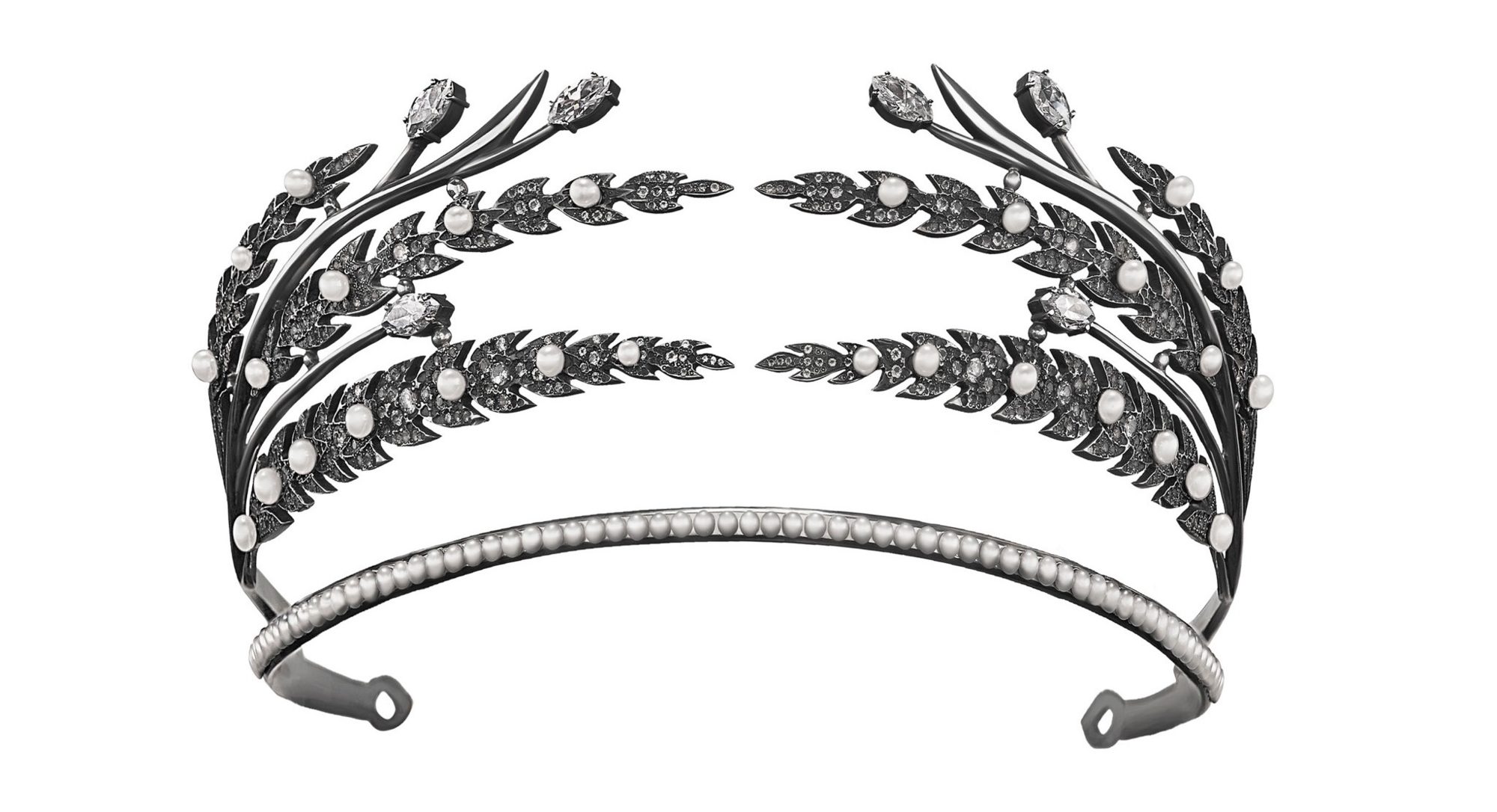 Выставка «Ювелирные украшения Axenoff в сериале «Война и мир» – события на сайте «Московские Сезоны»