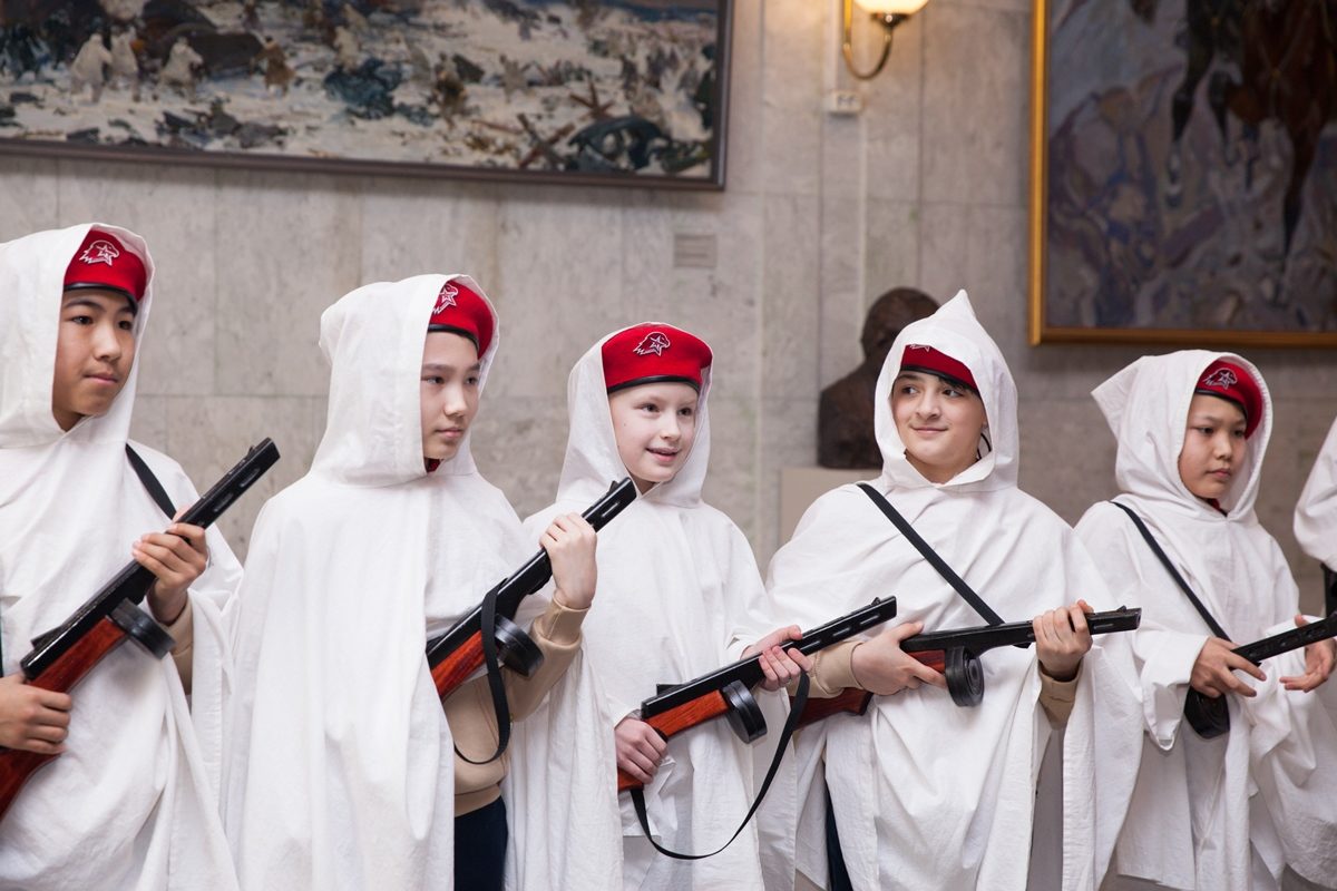 Интерактивный квест «Идёт весна к победному маю!» – события на сайте «Московские Сезоны»