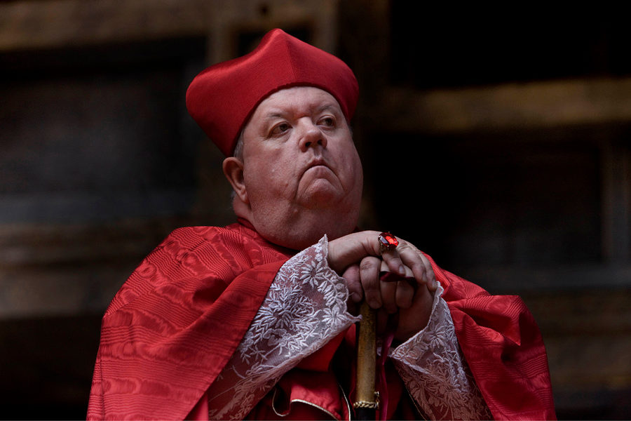 Театр в кино: спектакль «Генрих VIII» в кинотеатре «Салют» – события на сайте «Московские Сезоны»