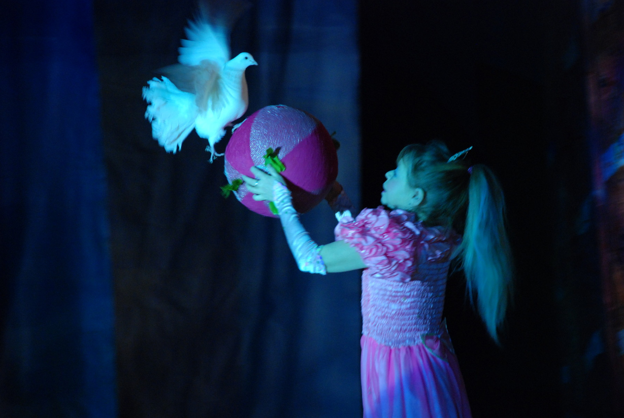 «Отдыхайте с нами» в Театре иллюзии – события на сайте «Московские Сезоны»