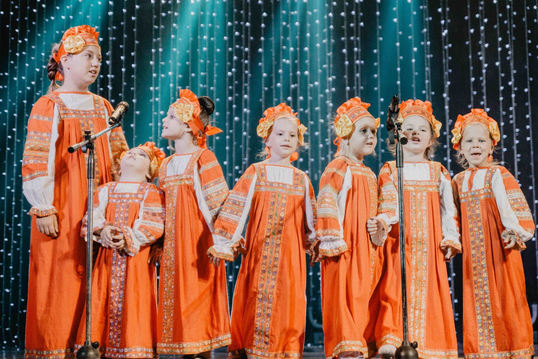 Отчетный концерт студии русской песни «Самоцветы» в ДК «Капотня» – события на сайте «Московские Сезоны»