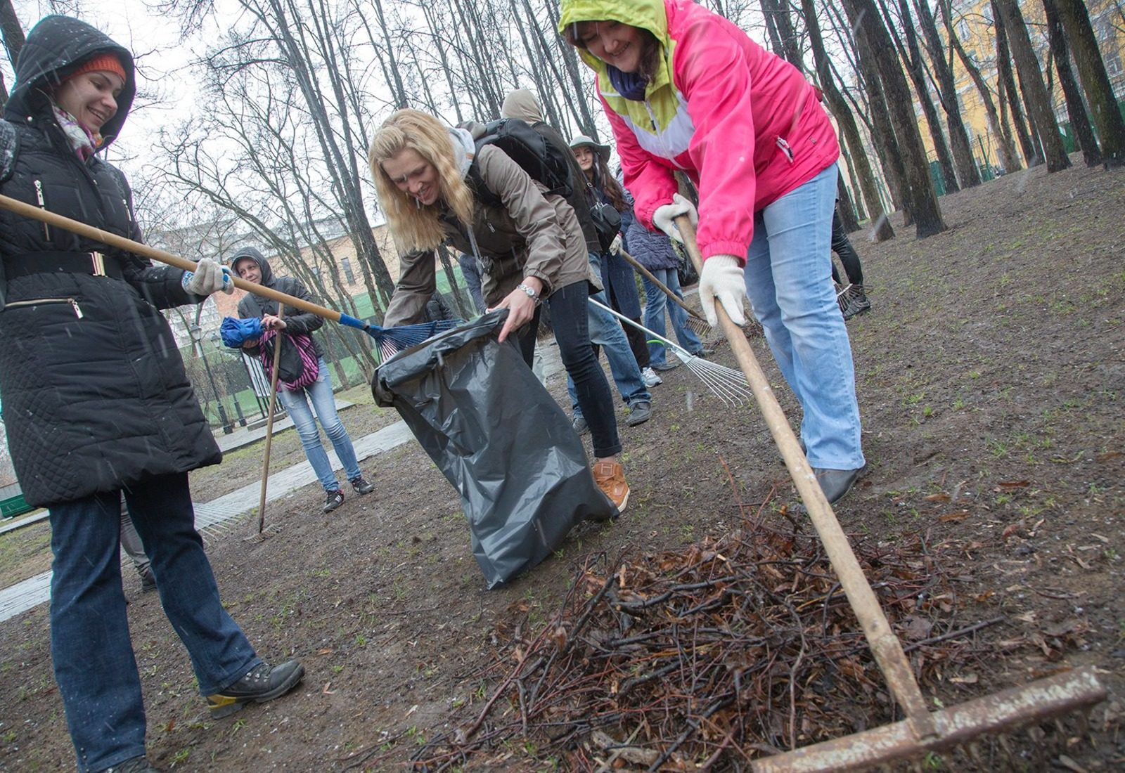 Субботник «Чи100» в сквере по Олонецкому проезду – события на сайте «Московские Сезоны»