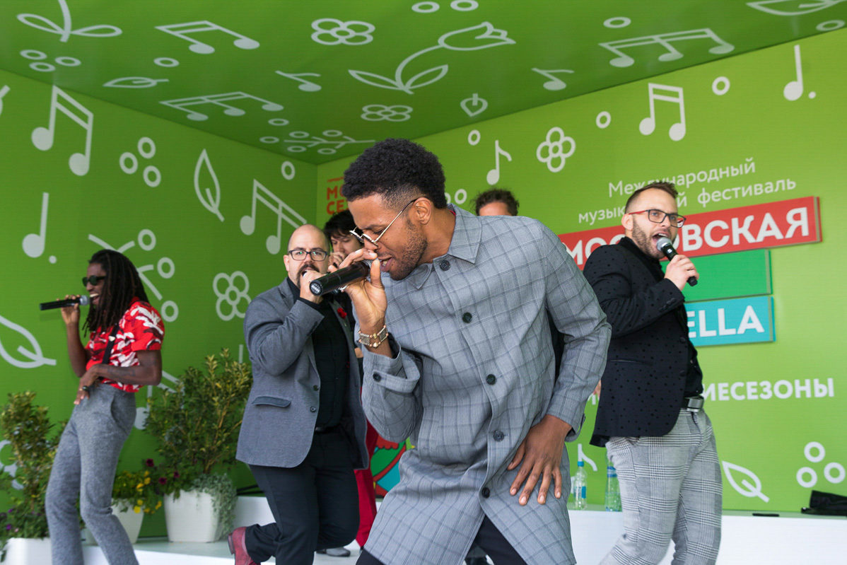 Лучшие концерты и уроки музыки на площади Революции – события на сайте «Московские Сезоны»