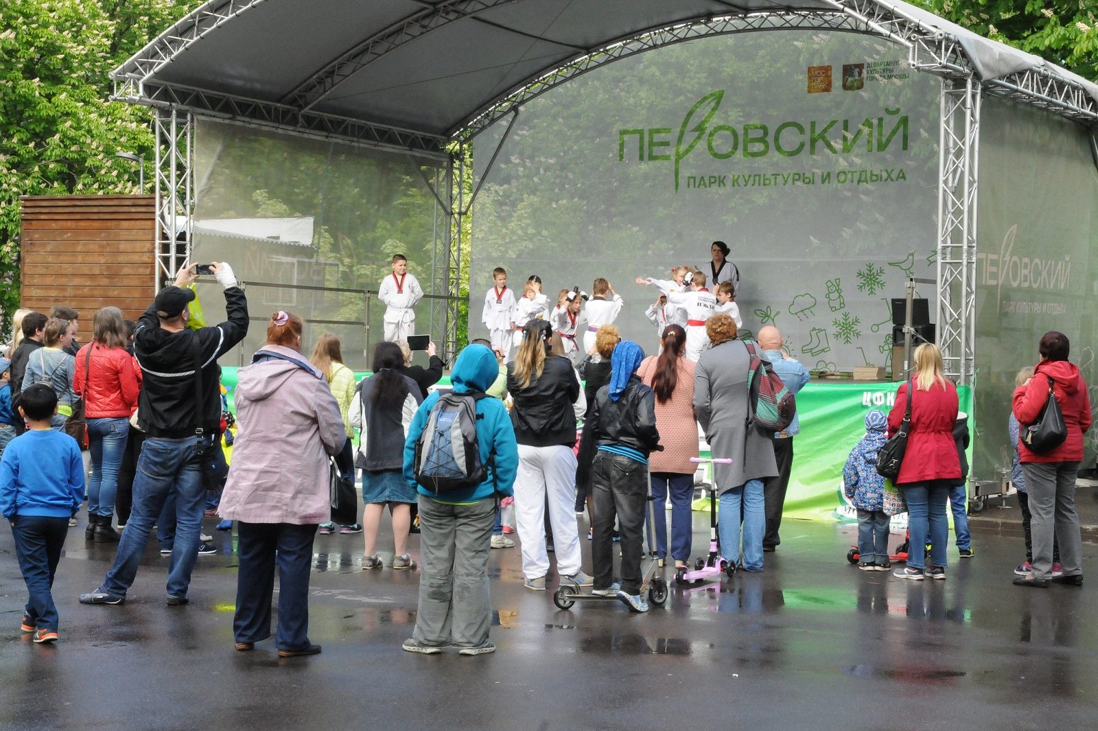 Спортивный праздник в Перовском парке в честь Дня Победы – события на сайте «Московские Сезоны»