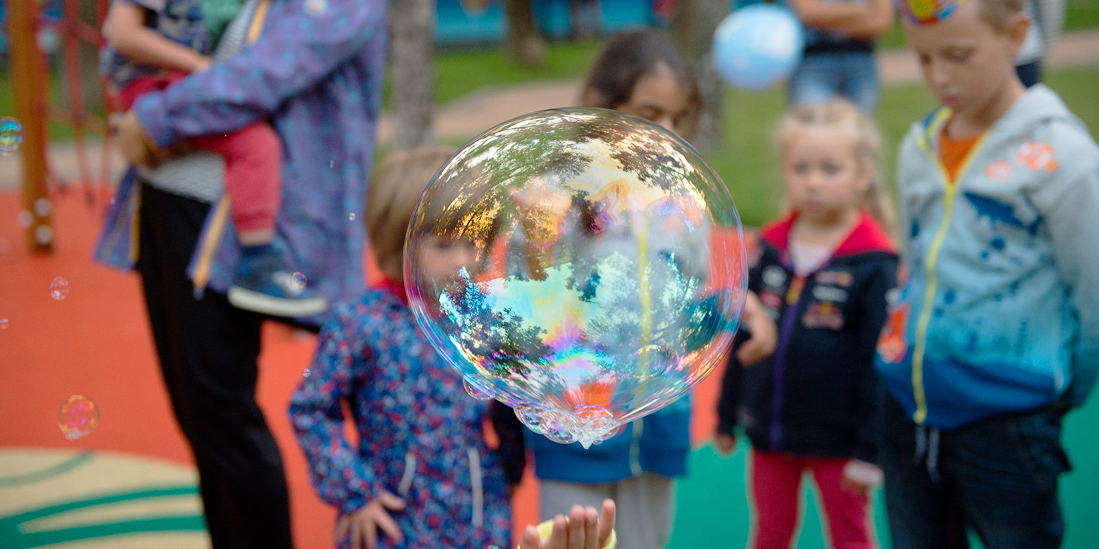 Открытие летнего сезона и детская программа в парке им. Прямикова – события на сайте «Московские Сезоны»