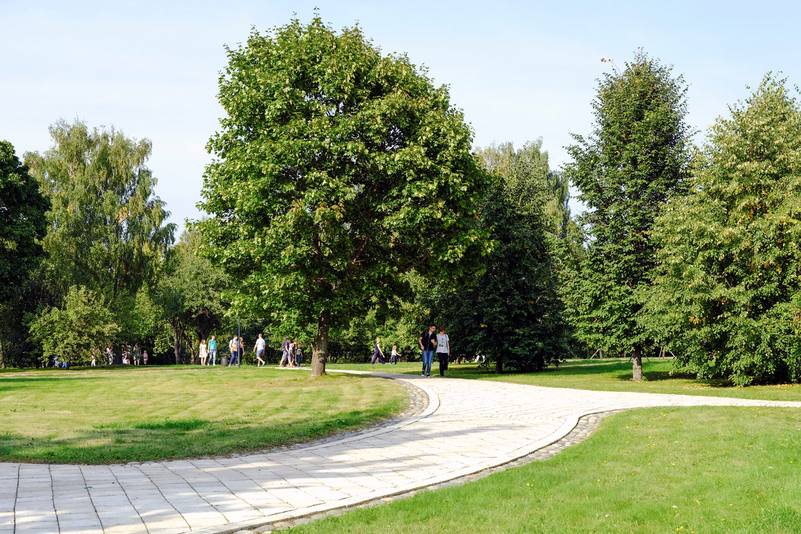 Праздник Весны и Труда в парке «Ангарские пруды» – события на сайте «Московские Сезоны»