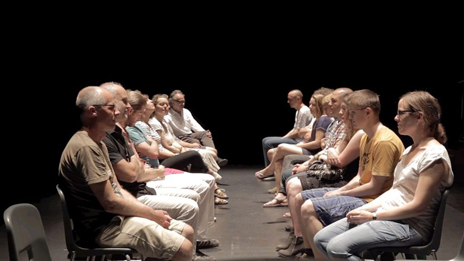 Интерактивный спектакль «Questioning / Кто ты?» в «Гоголь-центре» – события на сайте «Московские Сезоны»