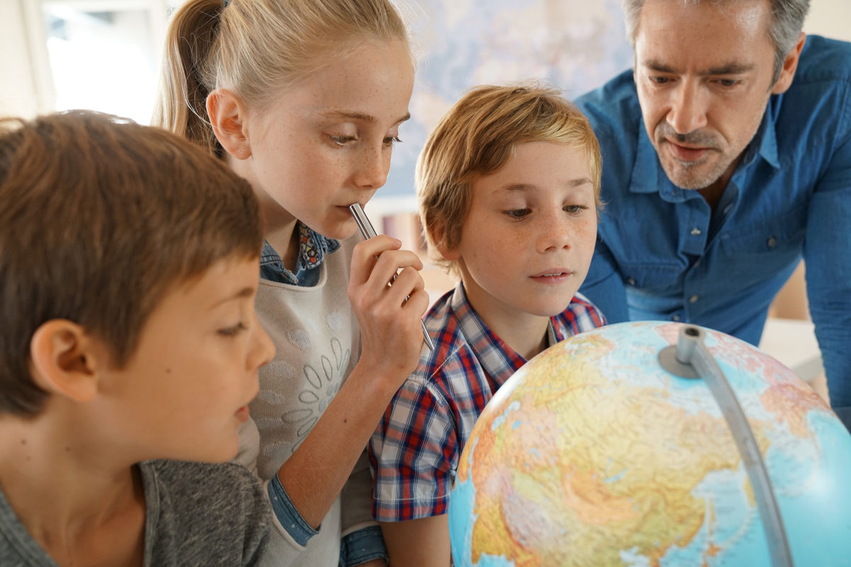 Занятие для детей «Путешествие по странам Европы» в клубе Kids Land – события на сайте «Московские Сезоны»