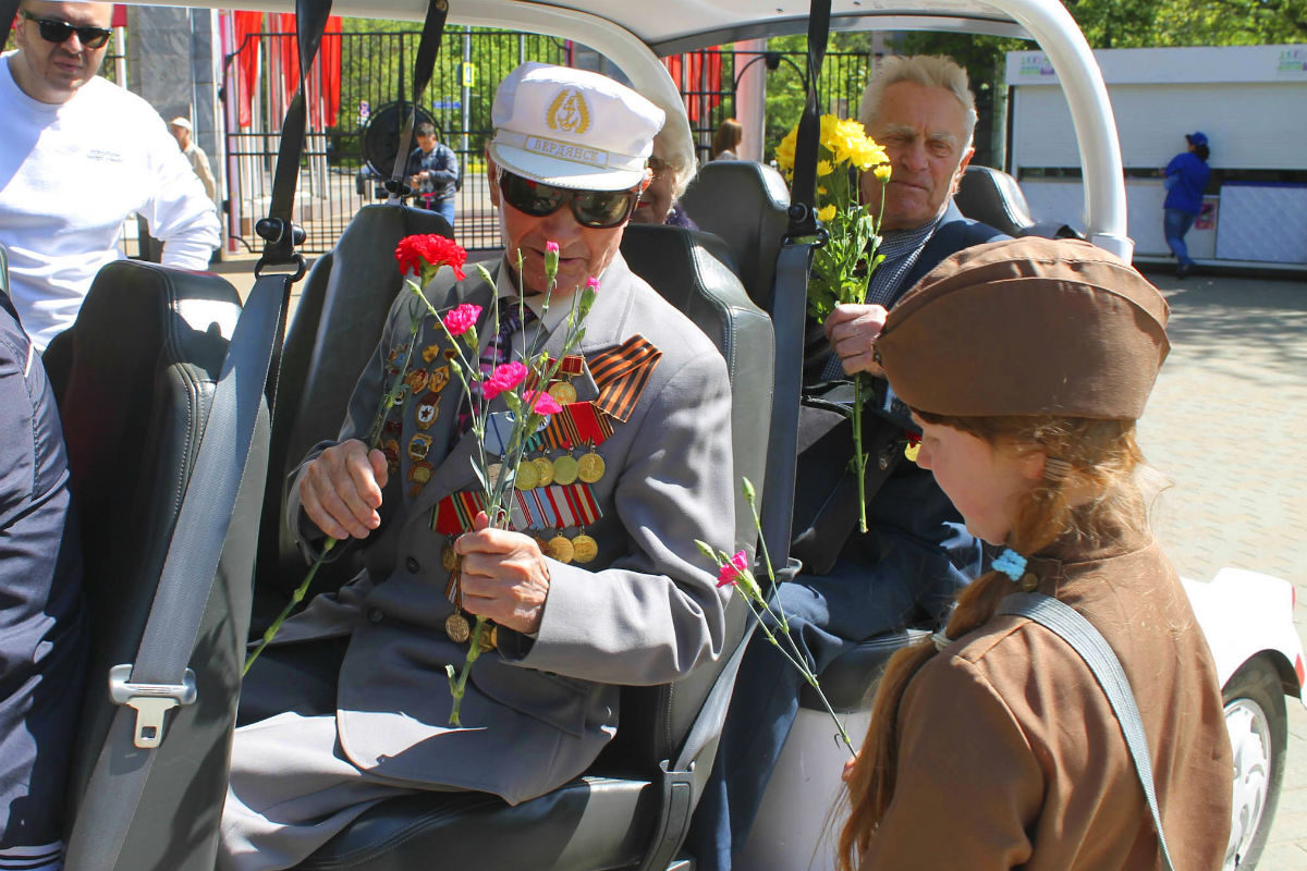 День Победы в парке «Фили»: полевая кухня, кинозал, концерт и квест-прогулка – события на сайте «Московские Сезоны»