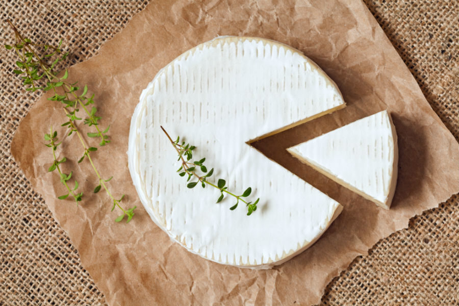 Дегустация сыров с белой плесенью в «Сырном сомелье» – события на сайте «Московские Сезоны»