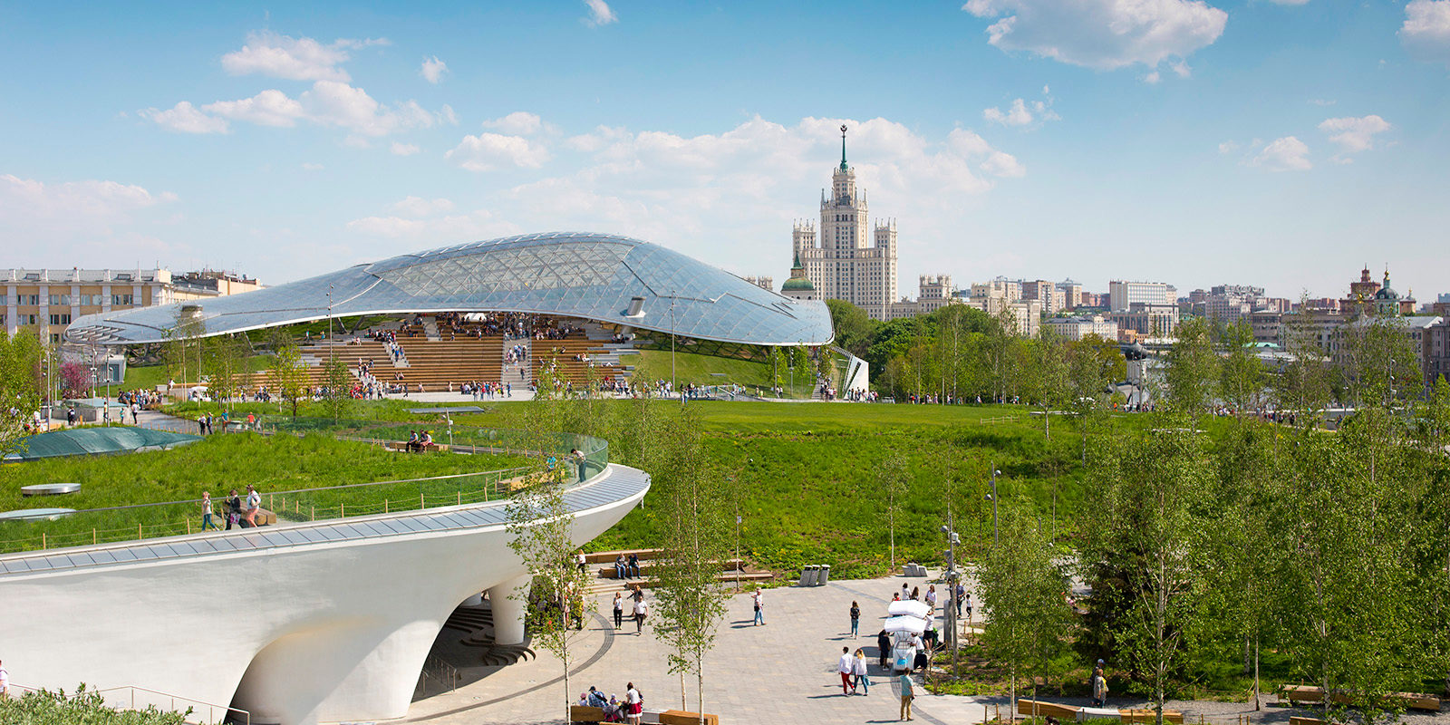 «Лебединое озеро» в парке «Зарядье» – события на сайте «Московские Сезоны»